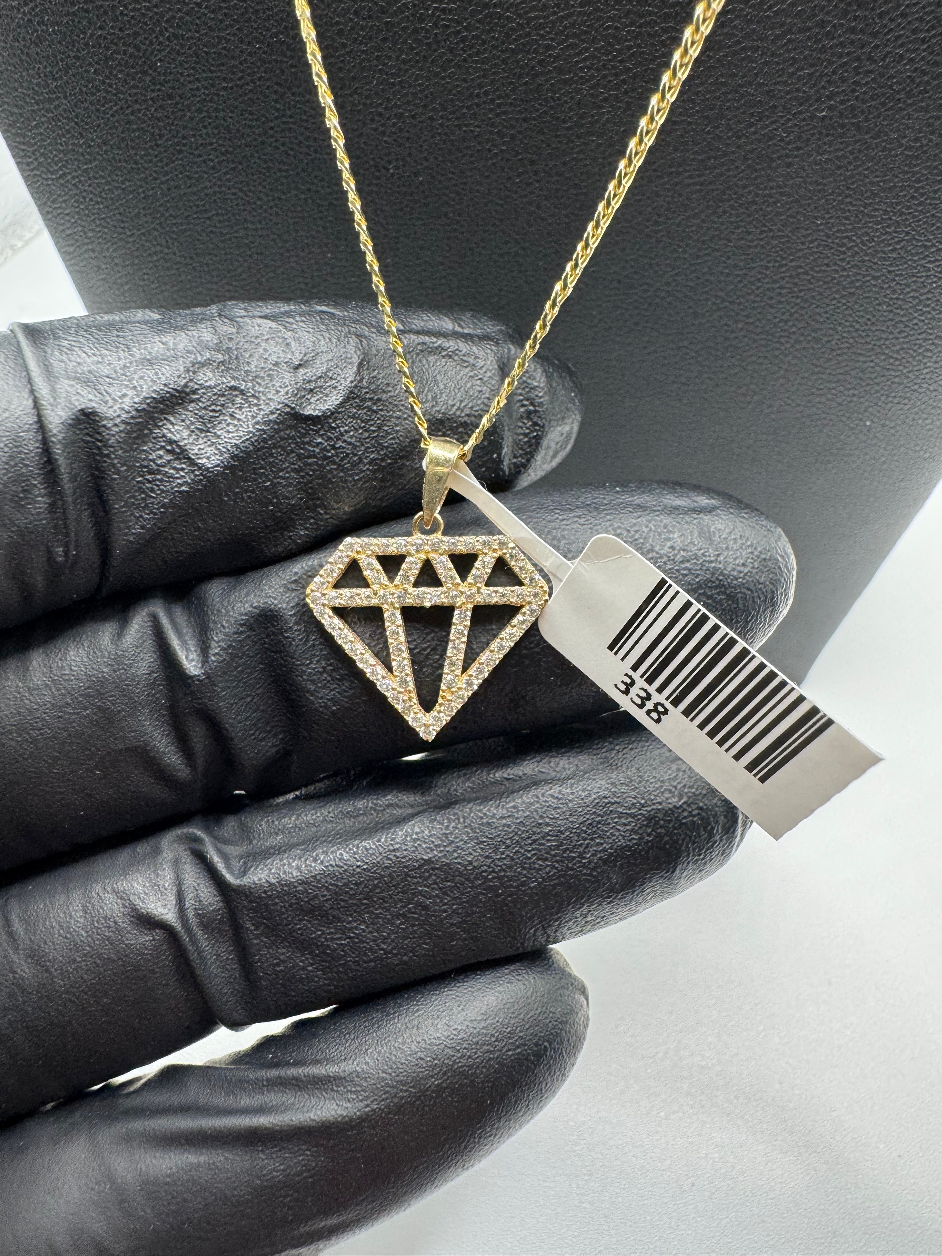 10K Gold Curve Chain With Pendant