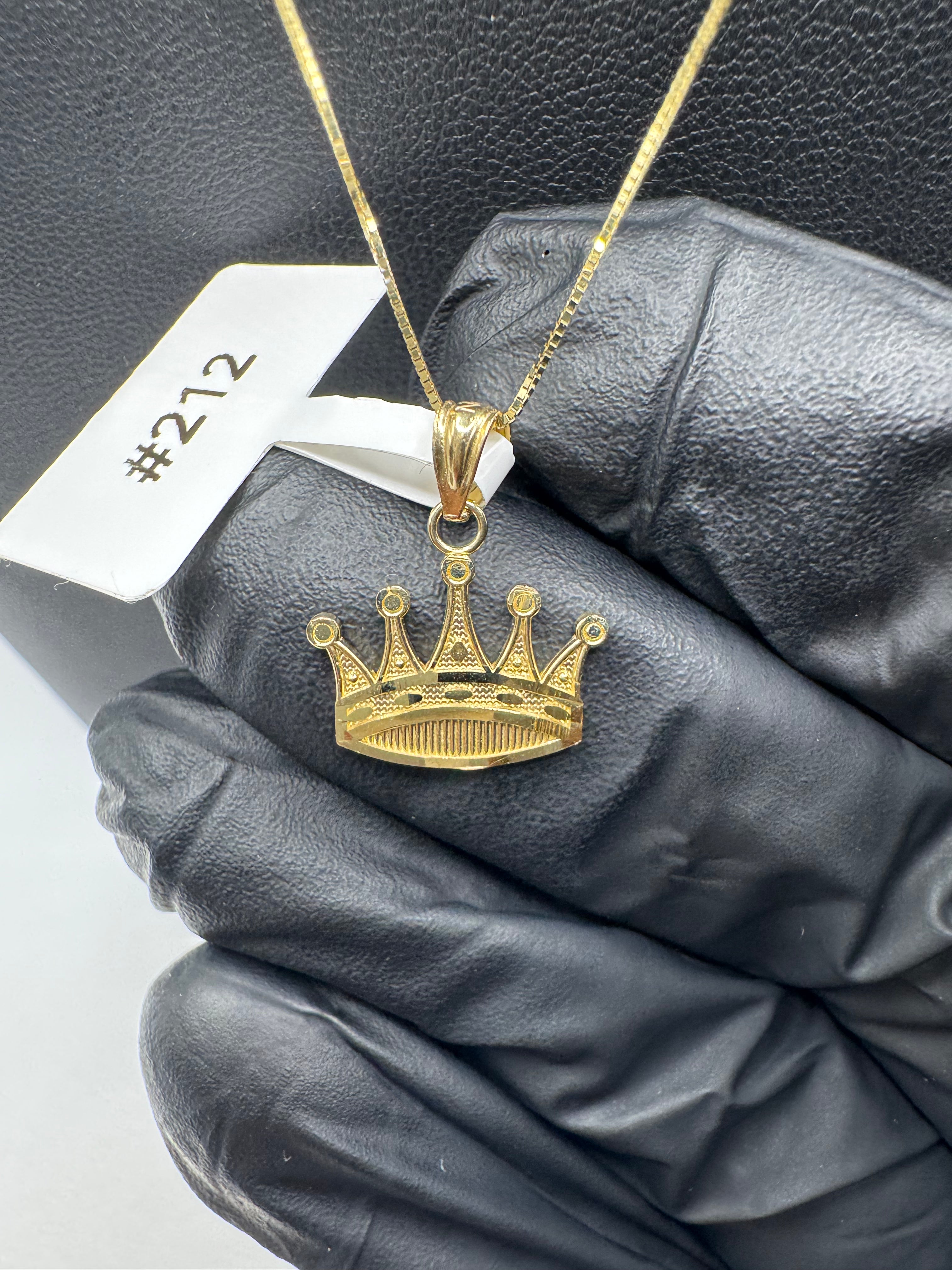 Box chain With  crown pendant