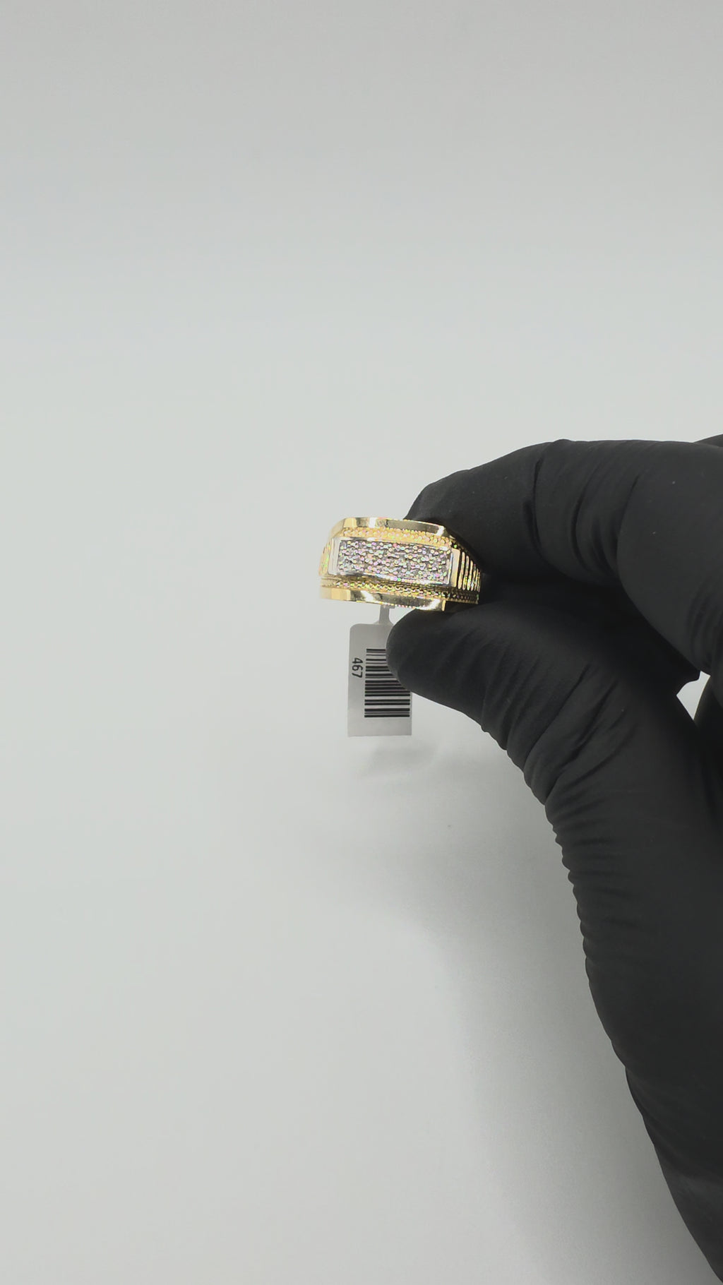 10K Gold Ring With Natural Diamonds
