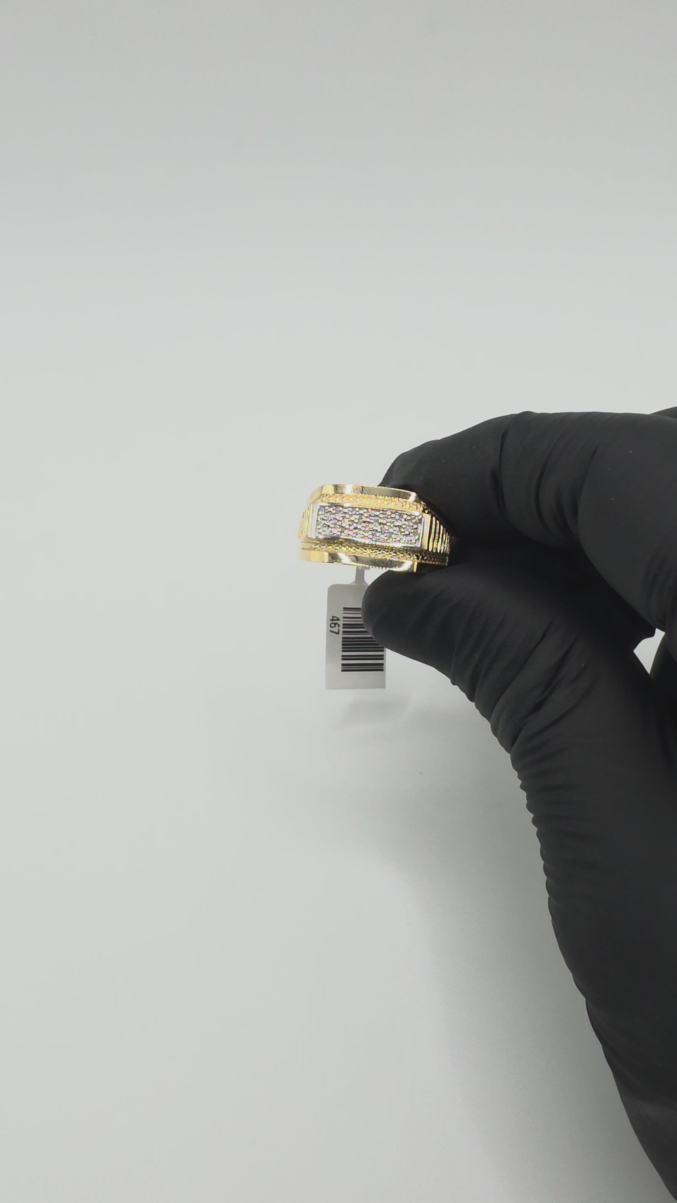 10K Gold Ring With Natural Diamonds