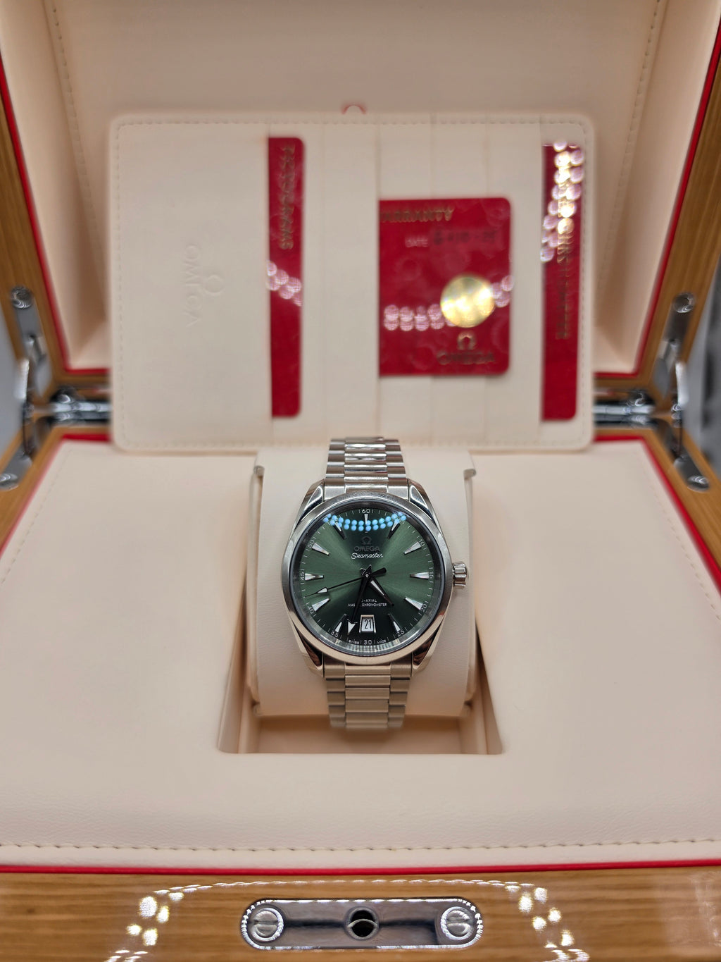 Omega Aquaterra 38 mm Ref 220.10.38.20.10.002 Green Dial
