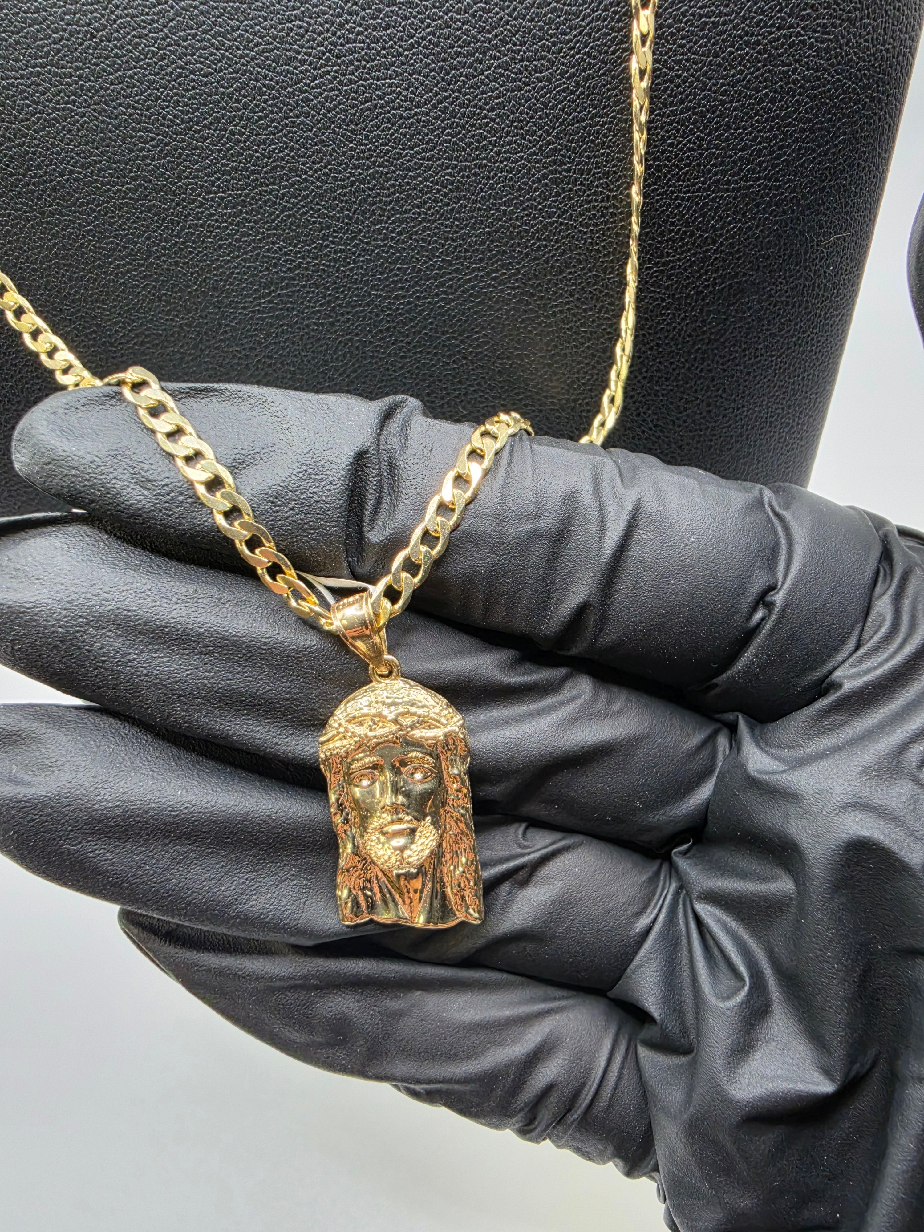 10K Curve Chain With Pendant