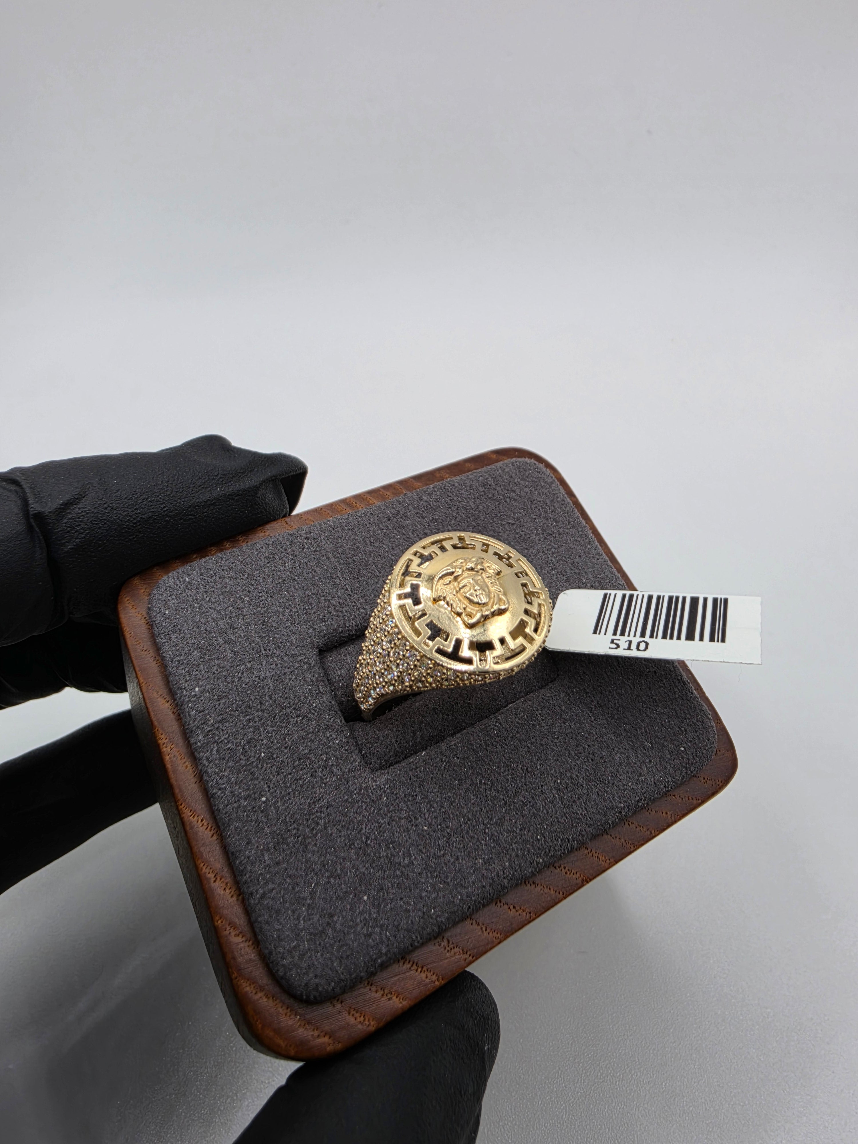 10K Ring with Cz Stones