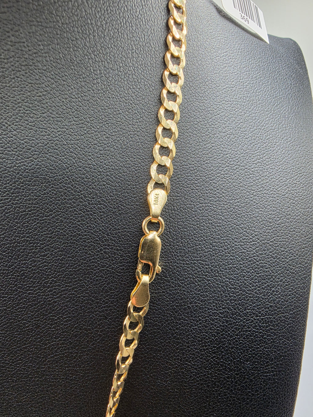 10K Gold Curve Chain with Heart Pendant