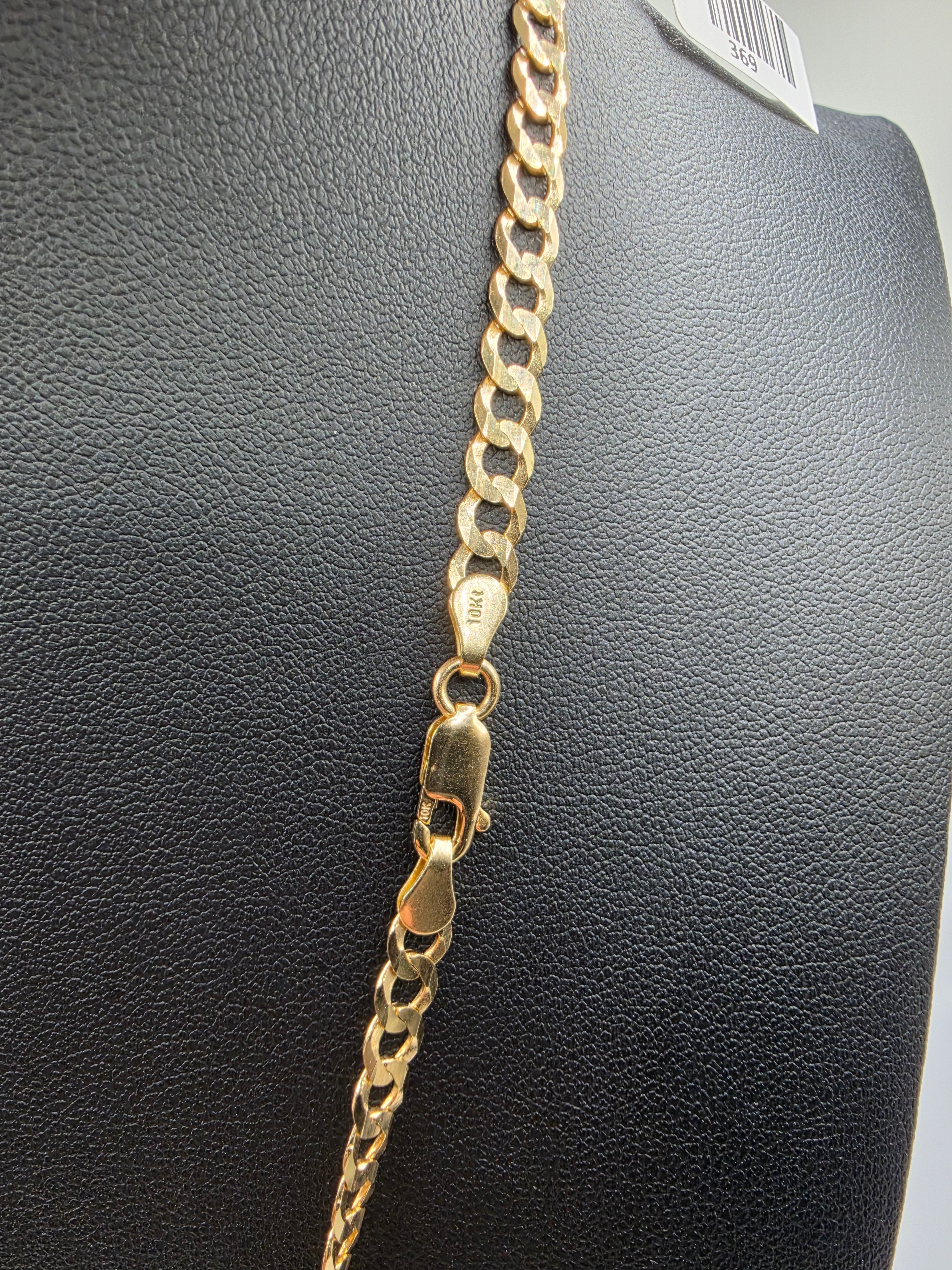 10K Gold Curve Chain with Heart Pendant