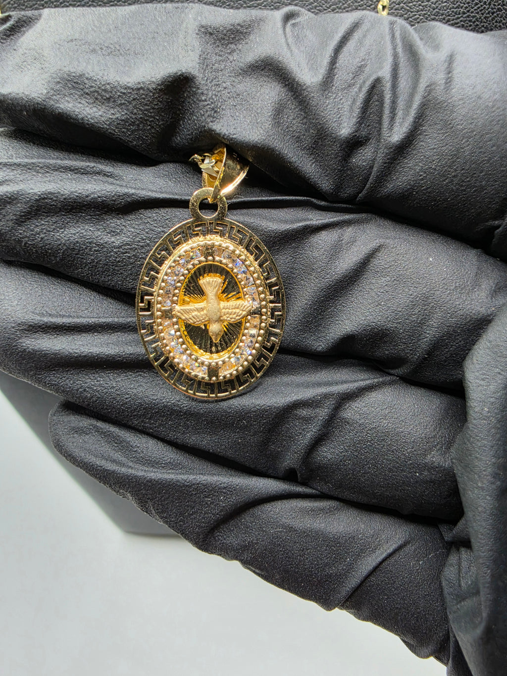 10K Gold Curve Chain with Pendant