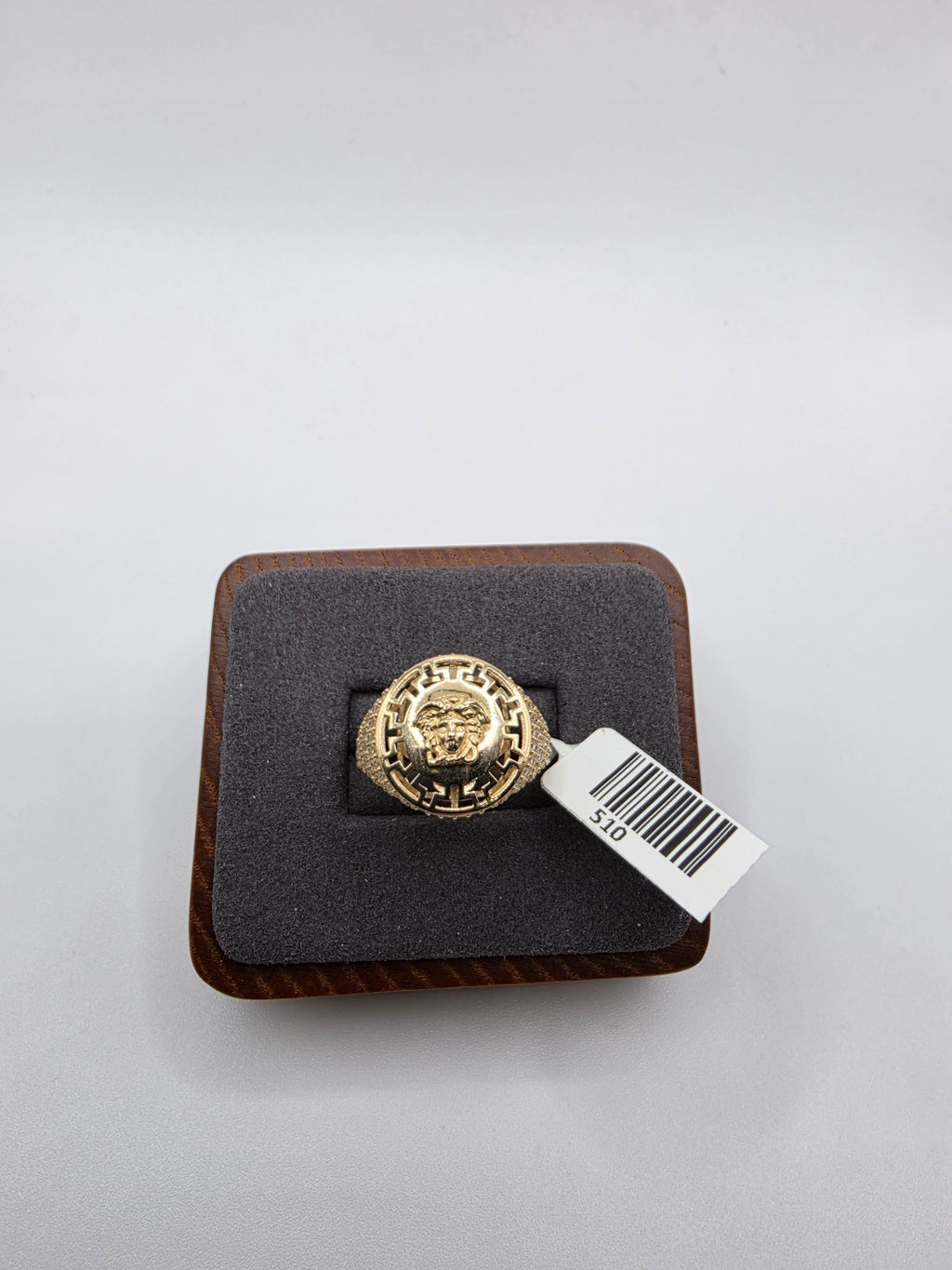 10K Ring with Cz Stones