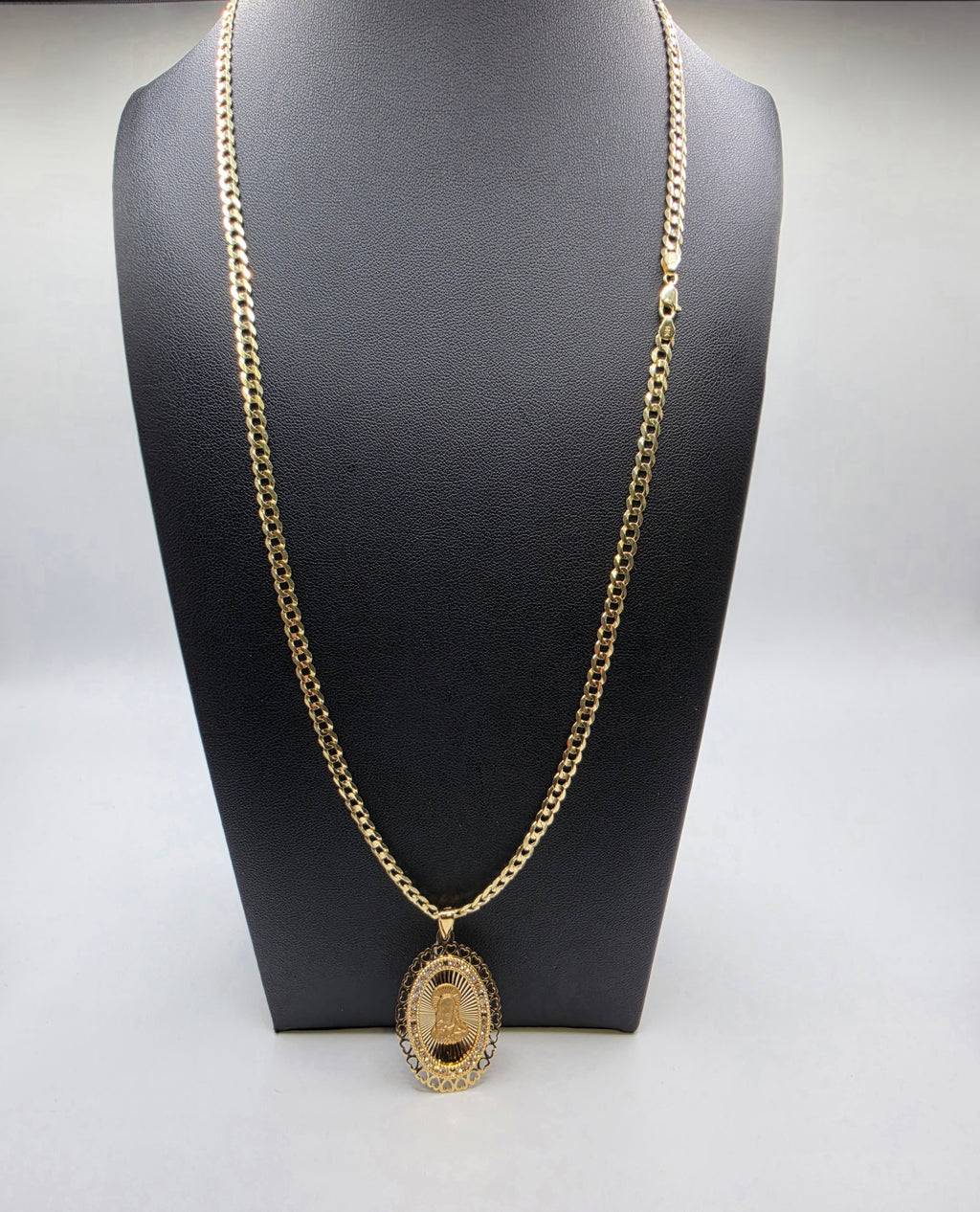 10K Gold Curve Chain with Pendant