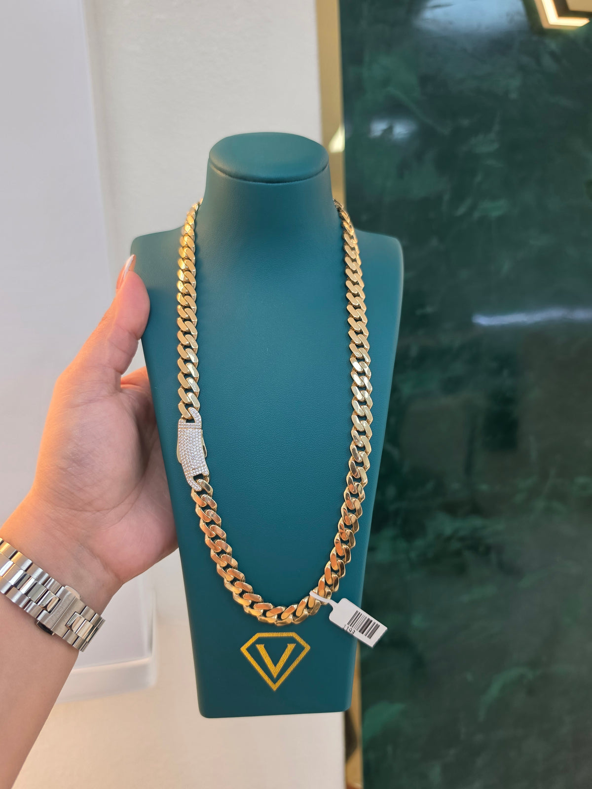 10K Gold M Chain Semi Solid