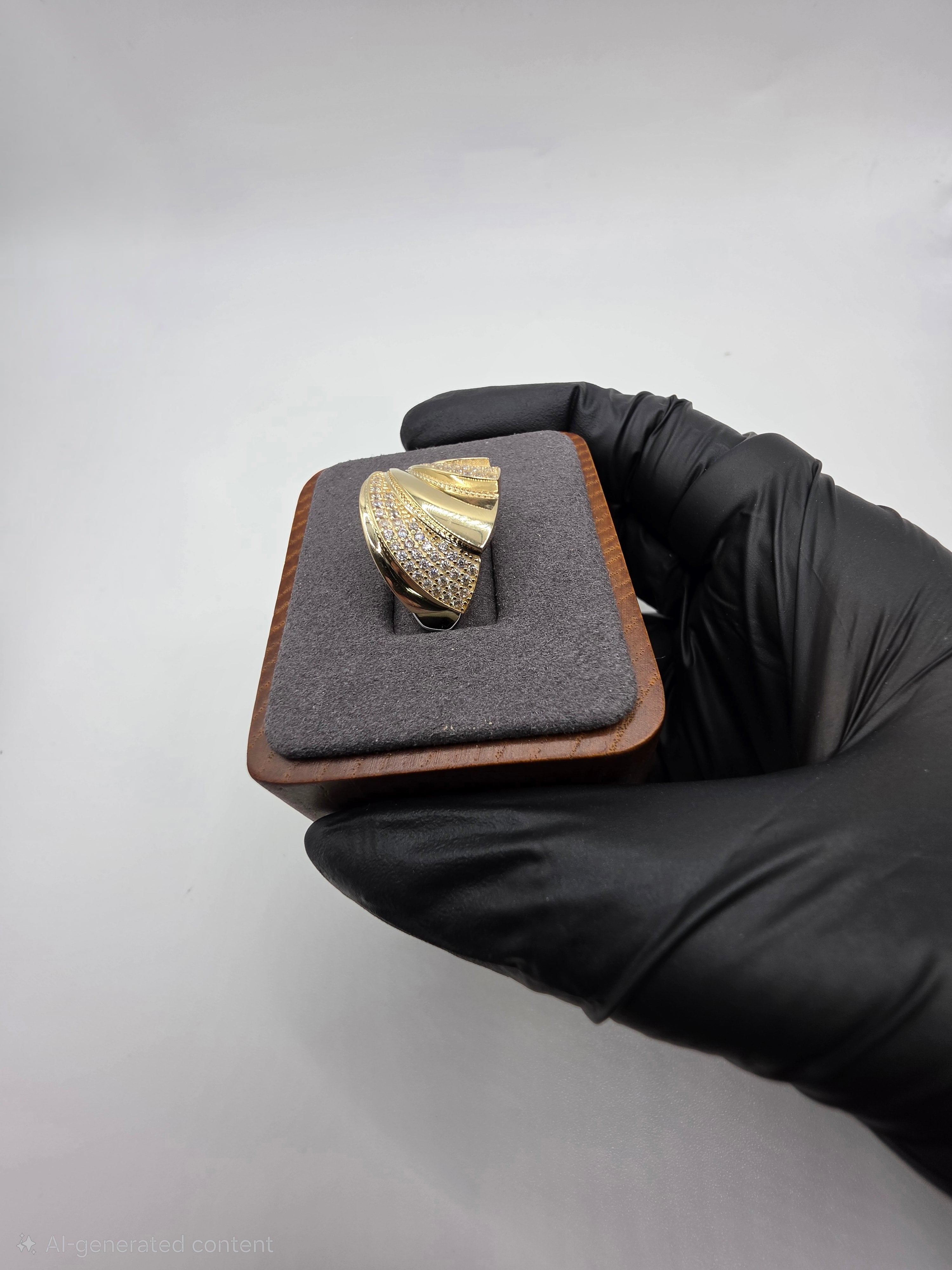 10K Gold Women Ring