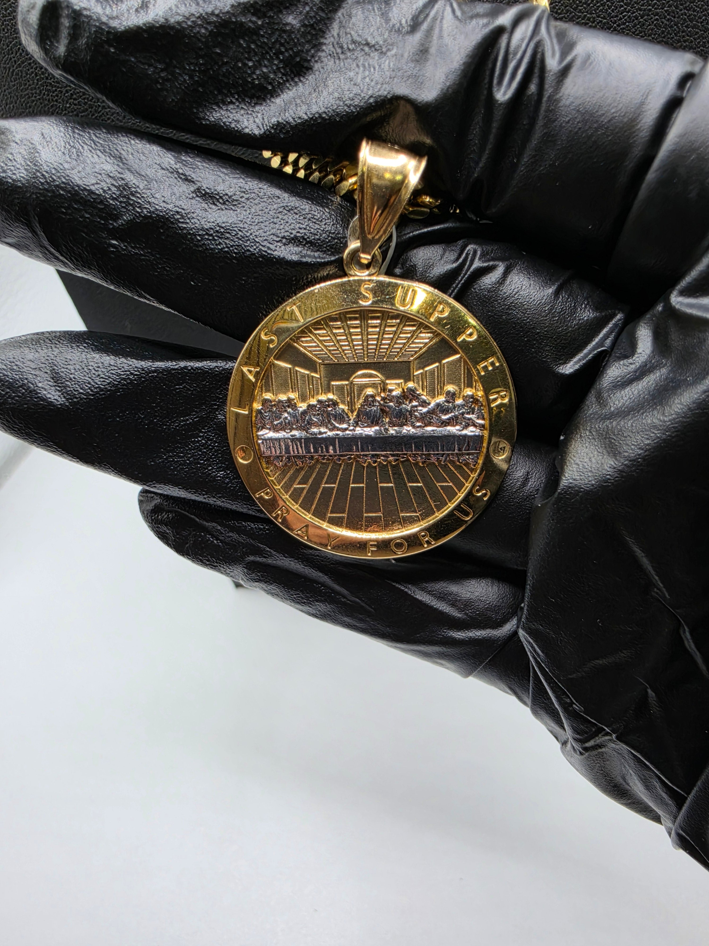 10K Miami Cuban Link withPendant