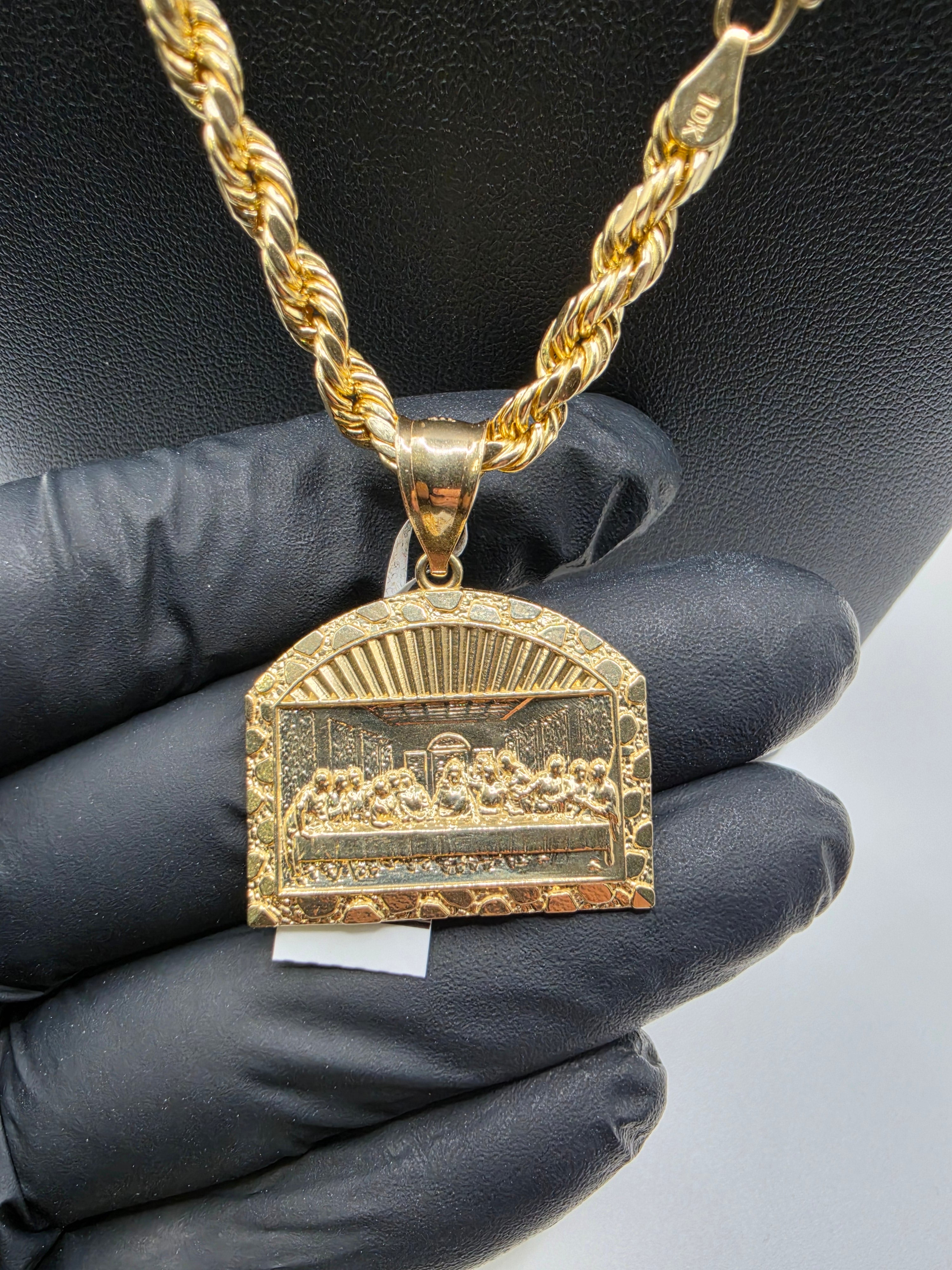 10K Gold Rope Chain with Last Supper Pendant